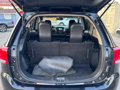 Used 2016 Mitsubishi Outlander GT AWD/4WD image 11