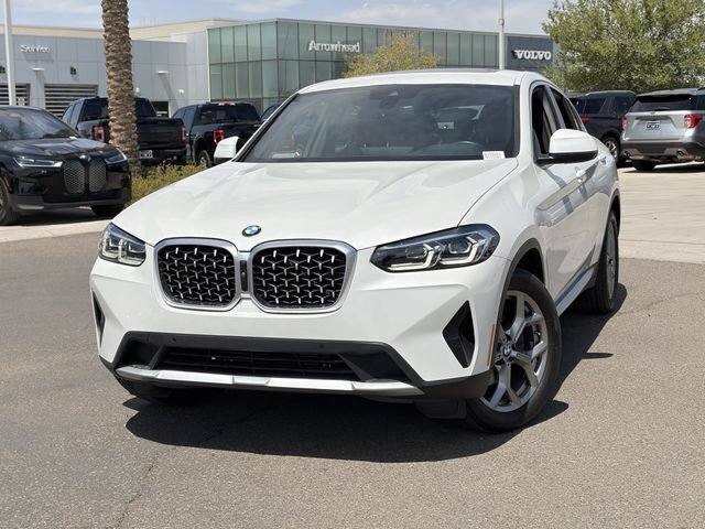 Used 2025 BMW X4 xDrive30i w/ Premium Package AWD/4WD image 4