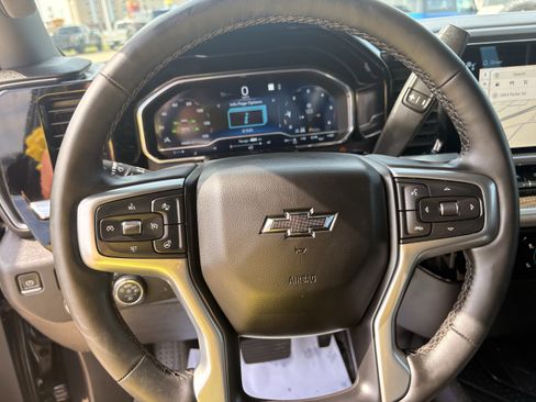 Used 2023 Chevrolet Silverado 1500 RST AWD/4WD image 12