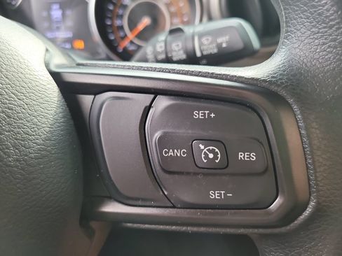 Used 2019 Jeep Wrangler Sport AWD/4WD image 28