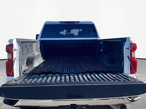 Used 2024 Chevrolet Silverado 2500 LT image 18