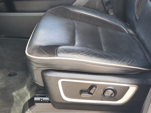 Used 2023 RAM 1500 Laramie AWD/4WD image 27