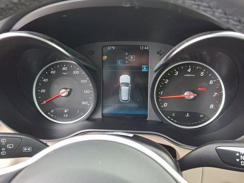 Used 2022 Mercedes-Benz GLC 300 4MATIC image 26