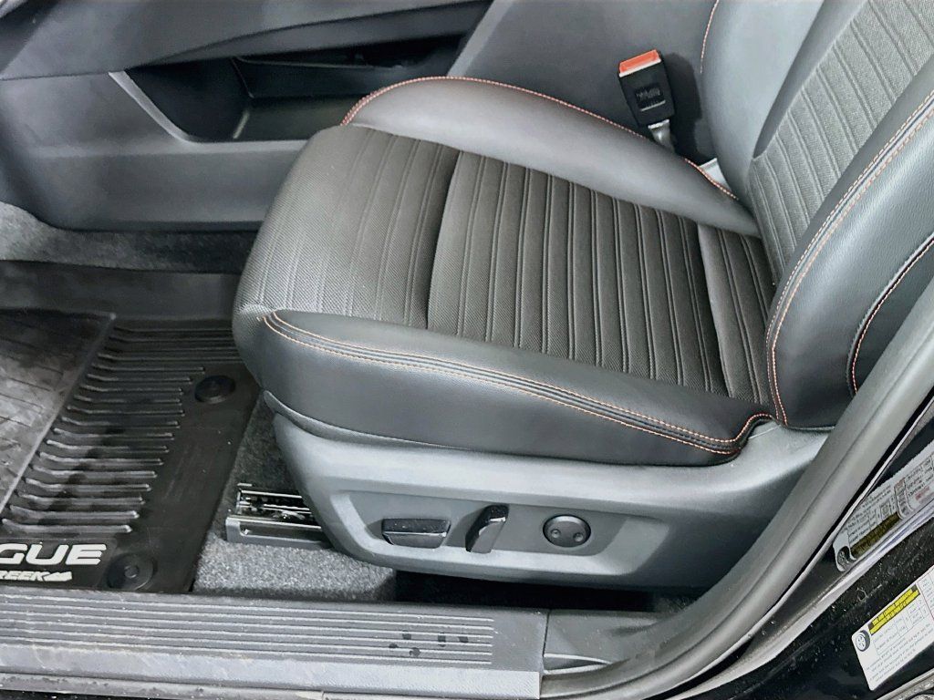 Certified 2026 Nissan Rogue SV AWD/4WD image 27