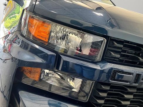 Used 2021 Chevrolet Silverado 1500 Custom AWD/4WD image 31