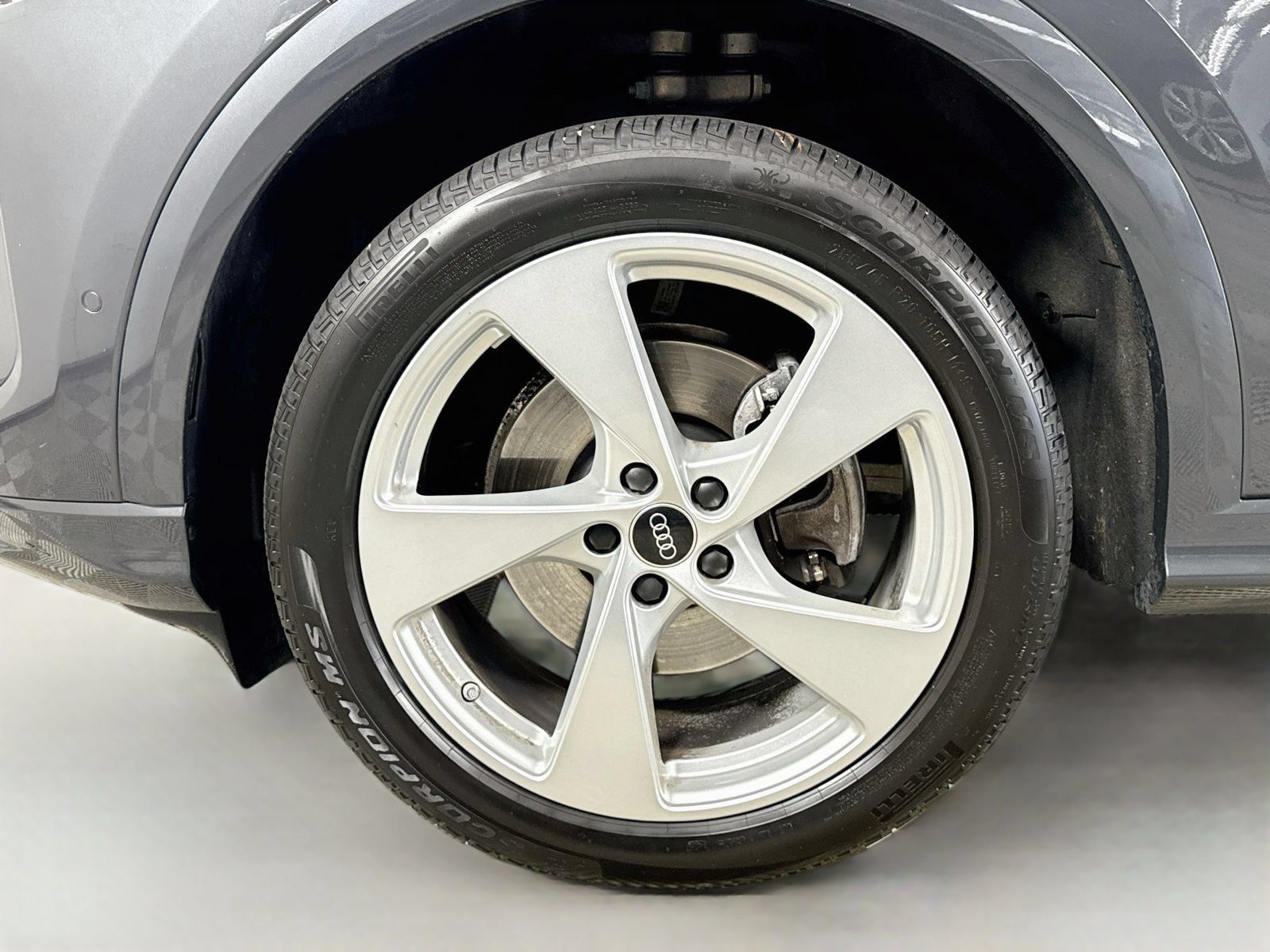Certified 2025 Audi Q5 Premium w/ Premium Plus AWD/4WD image 29