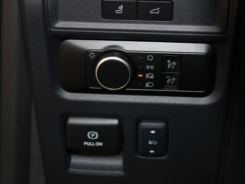 Used 2024 Ford Expedition XLT image 48