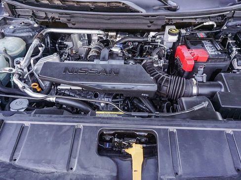 Used 2024 Nissan Rogue S image 26