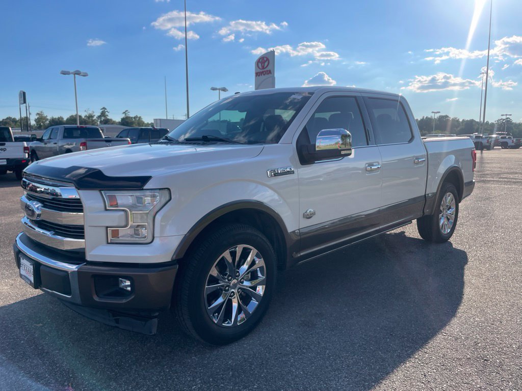 Used 2017 Ford F150 King Ranch w/ Equipment Group 601A Luxury RWD image 3