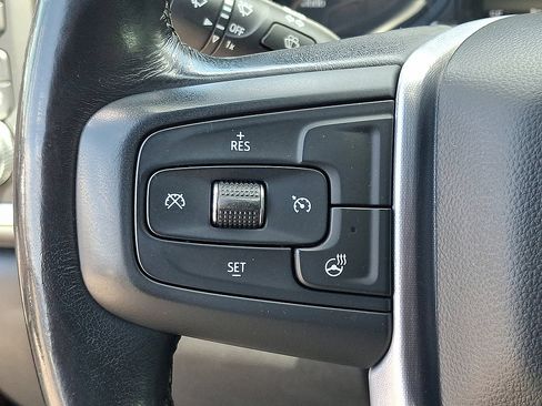 Used 2019 GMC Sierra 1500 SLE w/ SLE Value Package AWD/4WD image 17