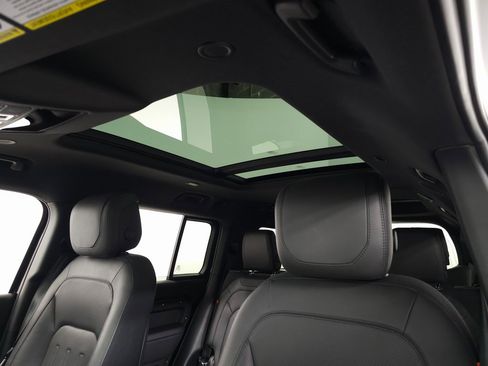 Used 2024 Land Rover Defender 130 X image 19