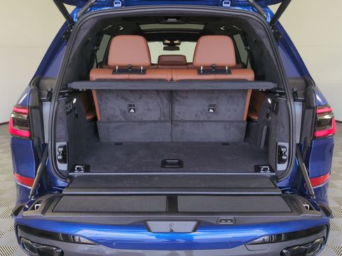 New 2026 BMW X7 M60i image 31
