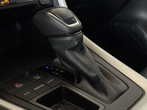 Used 2024 Toyota RAV4 XLE Premium image 29