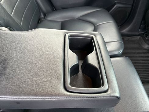 Used 2022 Toyota Highlander XLE image 42