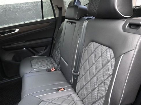 New 2025 Volkswagen Atlas SEL Premium R-Line image 12