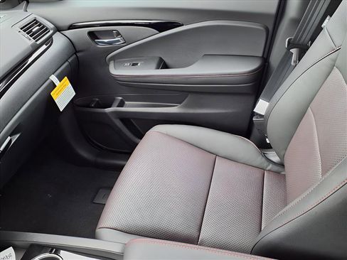 New 2026 Honda Ridgeline Black Edition image 16