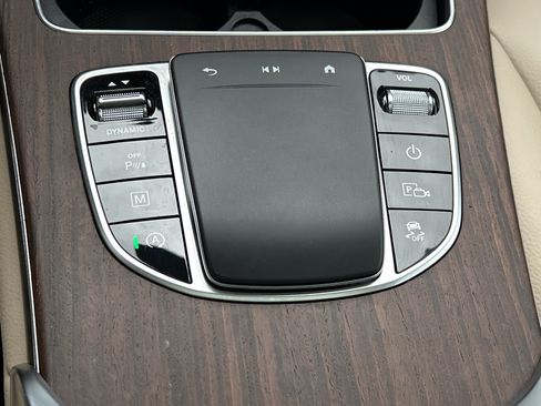 Certified 2022 Mercedes-Benz GLC 300 image 38