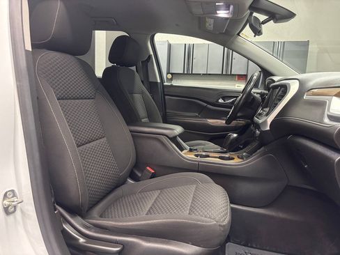 Used 2019 GMC Acadia SLE FWD image 32