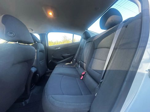 Used 2017 Chevrolet Cruze LT image 24