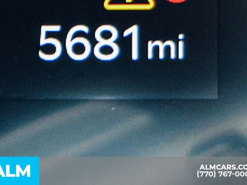 Used 2024 Kia EV9 Land image 69