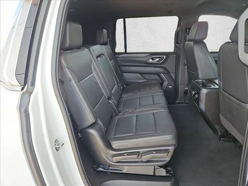 Certified 2024 Chevrolet Suburban LT AWD/4WD image 21