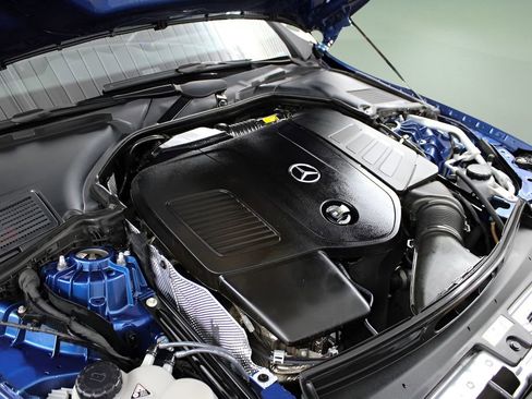 Used 2022 Mercedes-Benz C 300 Sedan image 41