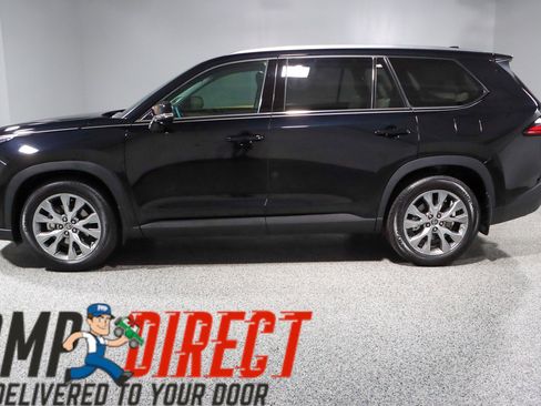 Used 2025 Toyota Grand Highlander AWD Hybrid image 10