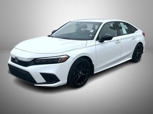 Used 2023 Honda Civic Sport image 1