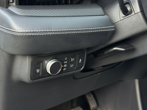 Used 2021 Ford Mustang Mach-E Premium image 30