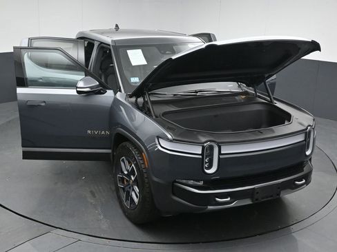 Used 2022 Rivian R1T Adventure image 49