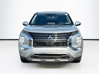 Used 2022 Mitsubishi Outlander SE video 2