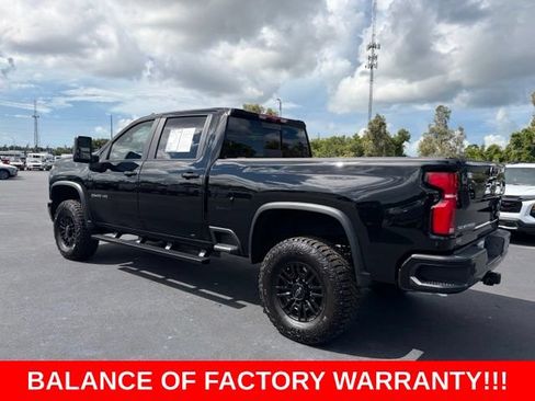 Used 2026 Chevrolet Silverado 2500 ZR2 AWD/4WD image 4