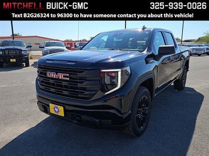 New 2026 GMC Sierra 1500 Pro w/ Graphite Edition