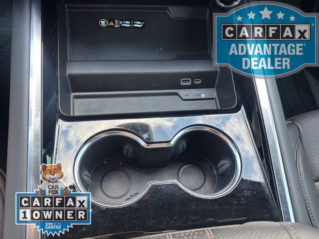Used 2025 Chevrolet Suburban High Country AWD/4WD image 12