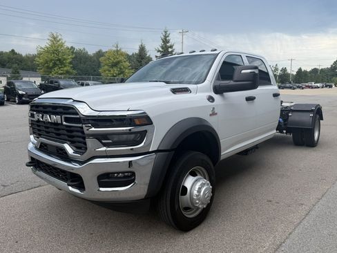 Used 2025 RAM 4500 Tradesman AWD/4WD image 3