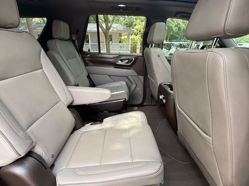 Used 2023 GMC Yukon SLT RWD image 13