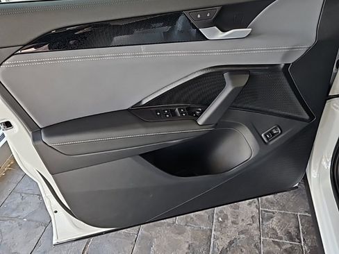 New 2026 Volkswagen Tiguan SE R-Line image 26