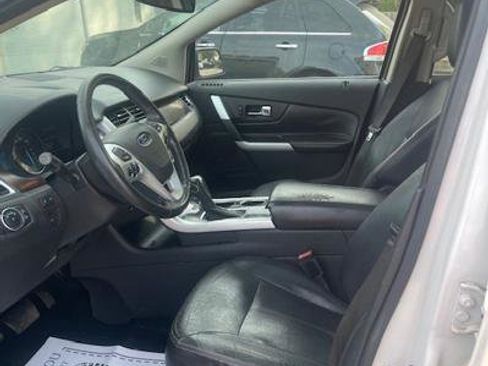 Used 2011 Ford Edge Limited w/ 301A Rapid Spec Order Code image 5