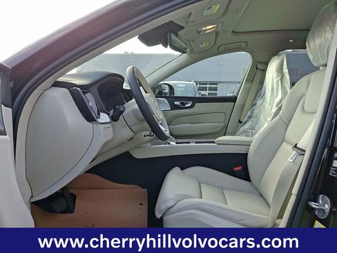 New 2026 Volvo XC60 B5 Ultra w/ Protection Package Premier image 10