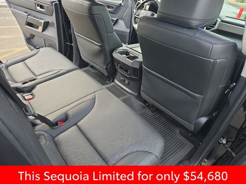 Used 2023 Toyota Sequoia Limited image 18