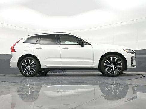 Used 2024 Volvo XC60 B5 Plus w/ Protection Package Premier AWD/4WD image 34