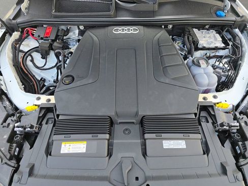 New 2026 Audi Q7 2.0T Premium image 32