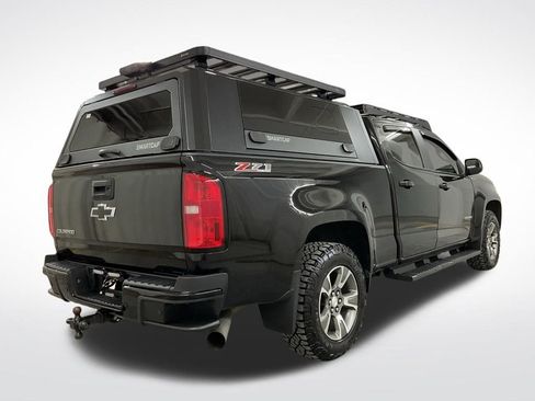 Used 2019 Chevrolet Colorado Z71 AWD/4WD image 3