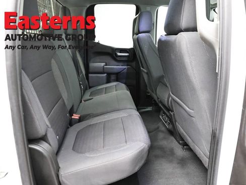 Used 2021 Chevrolet Silverado 1500 LT AWD/4WD image 25