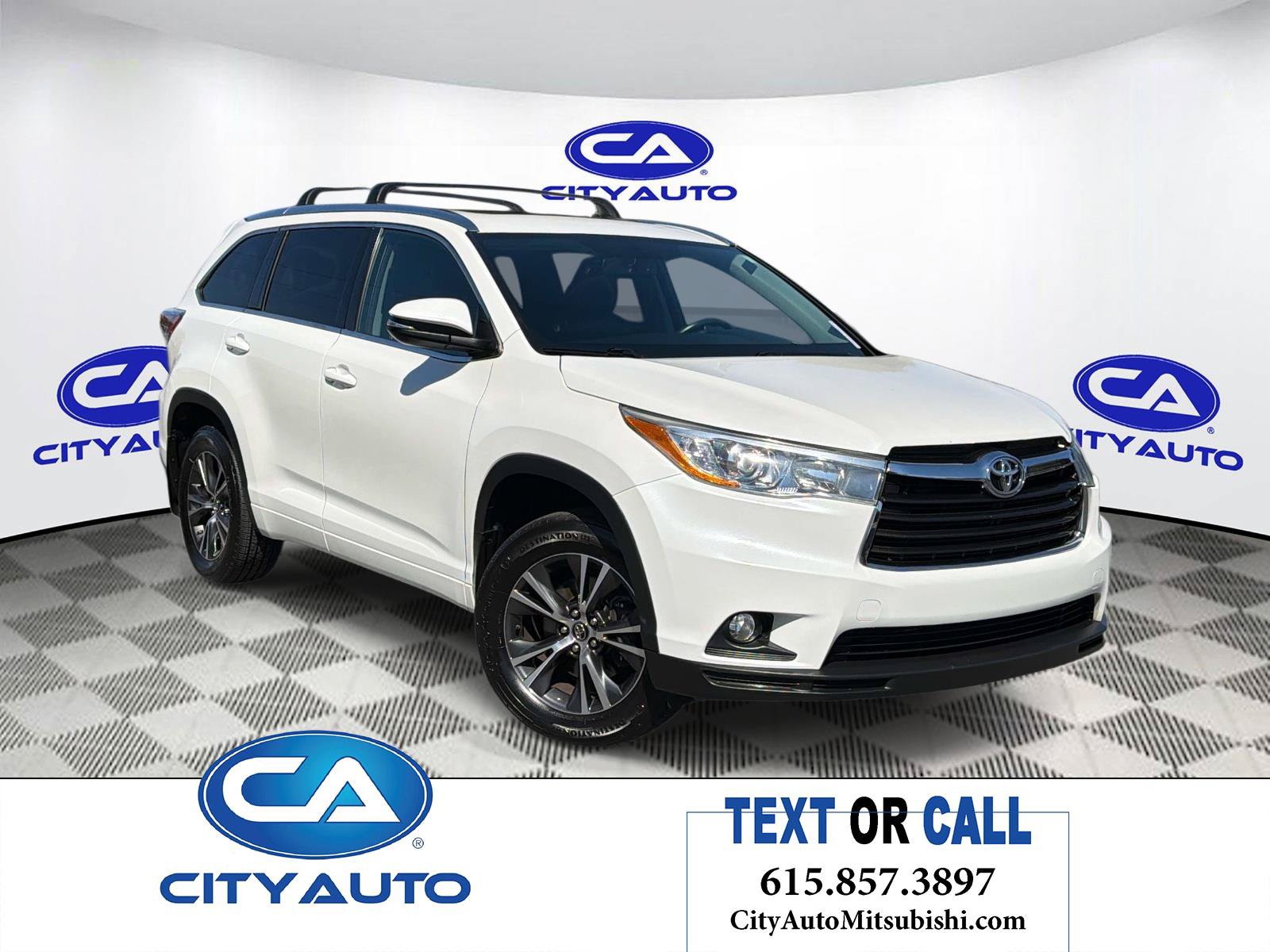 Used 2016 Toyota Highlander XLE AWD/4WD image 1