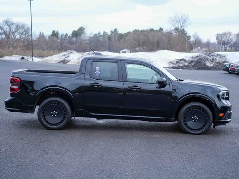 Used 2025 Ford Maverick Lobo image 4