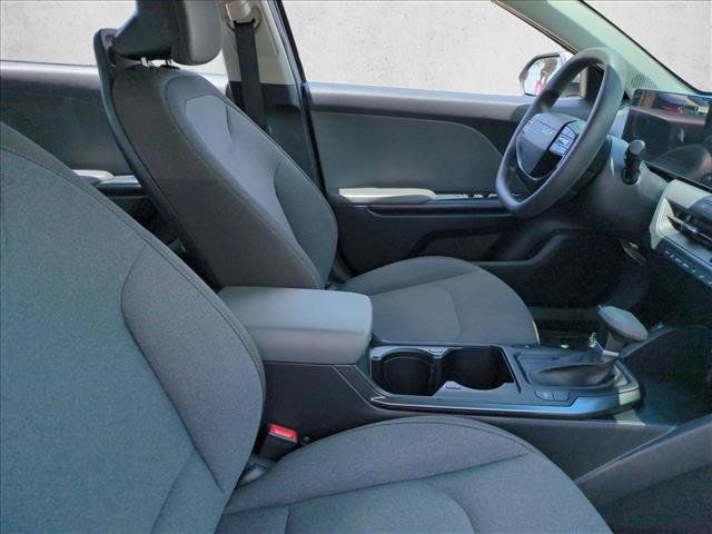 Used 2025 Kia K4 FWD image 19
