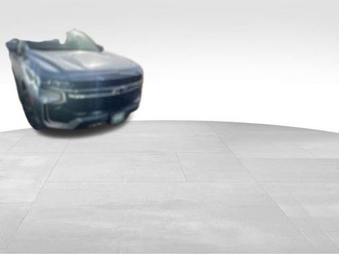 Used 2022 Chevrolet Suburban Z71 image 12