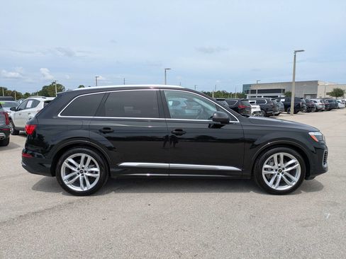 Used 2025 Audi Q7 3.0T Premium Plus AWD/4WD image 4