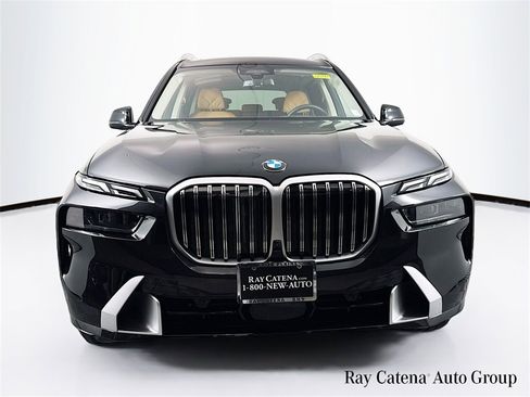 Used 2024 BMW X7 xDrive40i image 2